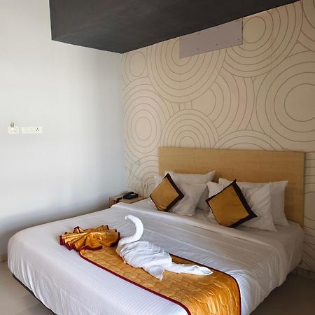 Skyry Residency Tidel Park Hotel Коимбаторе Екстериор снимка